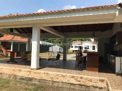 Casa de 5 alcobas en venta en La Buitrera, Cali, 1179 m² · foto 13 de 20