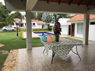 Casa de 5 alcobas en venta en La Buitrera, Cali, 1179 m² · foto 17 de 20