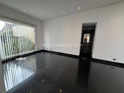 Casa de 5 alcobas en venta en Santa Ana, Bogotá, 672 m² · foto 4 de 20