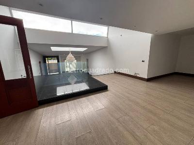 Casa de 5 alcobas en venta en Santa Ana, Bogotá, 672 m² · foto 14 de 20