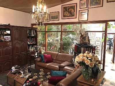 Casa en venta en Santa Barbara Alta, Bogotá · foto 2 de 16