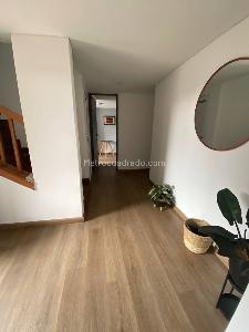 Casa de 5 alcobas en venta en Quinta Paredes, Bogotá, 220 m² · foto 3 de 17