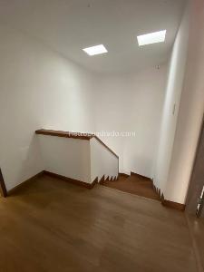 Casa de 5 alcobas en venta en Quinta Paredes, Bogotá, 220 m² · foto 9 de 17