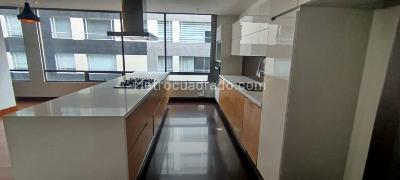 Apartamento de 3 alcobas en venta en Chico Norte Iii, Bogotá, 159 m² · foto 5 de 20