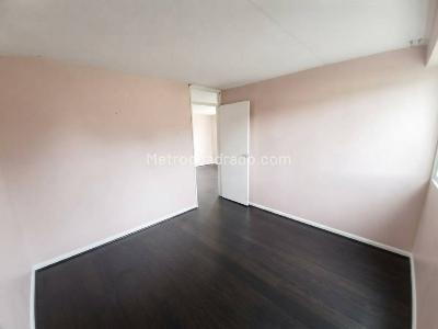 Apartamento de 4 alcobas en venta en Paulo Vi, Bogotá, 110 m² · foto 10 de 16