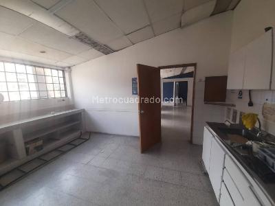 Casa de 2 alcobas en venta en Santa Paula, Bogotá, 595 m² · foto 5 de 19