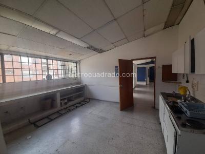 Casa de 2 alcobas en venta en Santa Paula, Bogotá, 595 m² · foto 9 de 19