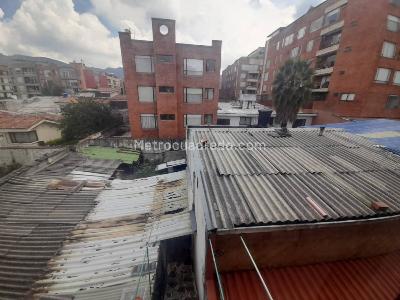 Casa de 2 alcobas en venta en Santa Paula, Bogotá, 595 m² · foto 12 de 19
