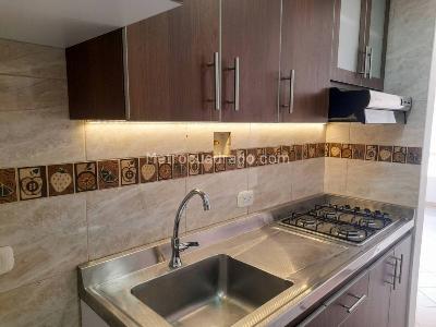 Apartamento de 2 alcobas en venta en Prados De Suba, Bogotá, 50 m² · foto 3 de 15