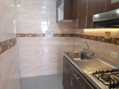 Apartamento de 2 alcobas en venta en Prados De Suba, Bogotá, 50 m² · foto 4 de 15