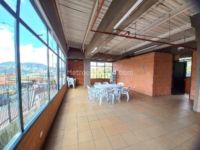 Apartamento de 3 alcobas en venta en Compostela I, Bogotá, 45 m² · foto 16 de 18