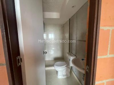 Apartamento de 2 alcobas en venta en Fontibon, Bogotá, 44 m² · foto 9 de 13