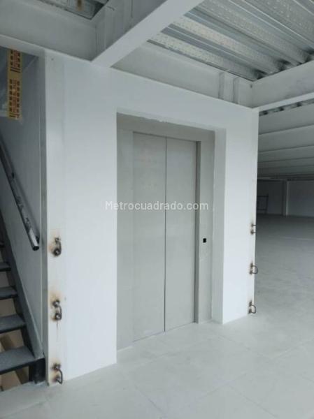 Edificio de Apartamentos en Arriendo, Granada Norte, Bogotá D.C. - Widok 3