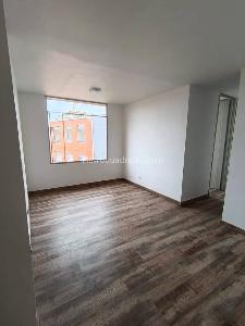 Apartamento de 3 alcobas en venta en Soacha, Soacha, 42 m² · foto 2 de 20