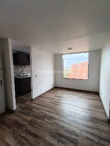 Apartamento de 3 alcobas en venta en Soacha, Soacha, 42 m² · foto 3 de 20