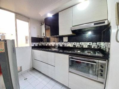 Apartamento de 3 alcobas en venta en Soratama, Bogotá, 104 m² · foto 2 de 20