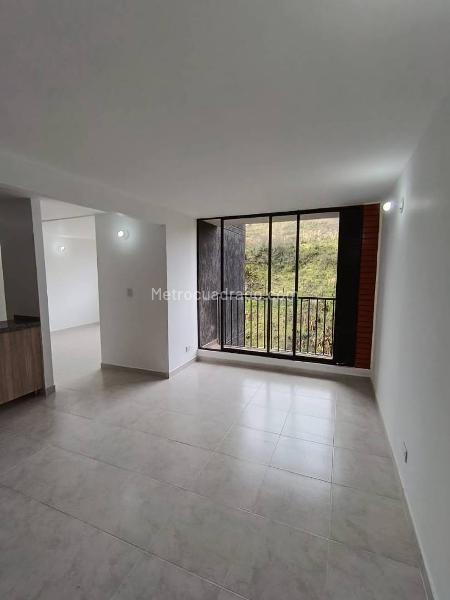 Piso – Soacha, Maiporé, Comuna Compartir - Vista 4
