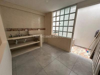 Casa de 4 alcobas en venta en San Diego La Paz Iv Sector, Bogotá, 37 m² · foto 8 de 20