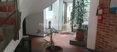 Apartamento de 2 alcobas en venta en San Jose De Spring, Bogotá, 33 m² · foto 2 de 20