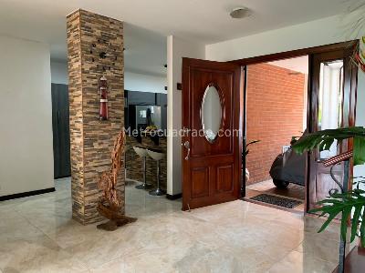 Casa de 4 alcobas en venta en Ciudad Jardin, Cali, 240 m² · foto 4 de 20