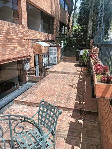 Apartamento de 3 alcobas en venta en Usaquen Santa Barbara, Bogotá, 144 m² · foto 5 de 20