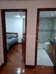 Apartamento de 3 alcobas en venta en Usaquen Santa Barbara, Bogotá, 144 m² · foto 12 de 20