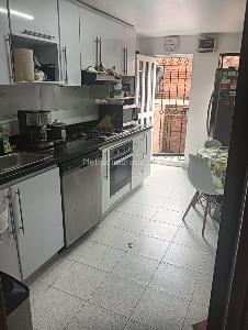 Apartamento de 3 alcobas en venta en Usaquen Santa Barbara, Bogotá, 144 m² · foto 11 de 20