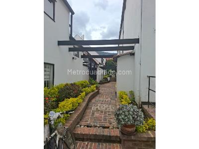 Casa de 3 alcobas en venta en Cedro Golf, Bogotá, 161 m² · foto 3 de 20