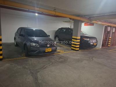 Apartamento de 3 alcobas en venta en Chico Navarra, Bogotá, 130 m² · foto 19 de 20