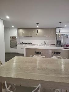 Apartamento de 3 alcobas en venta en Chico Navarra, Bogotá, 130 m² · foto 7 de 20