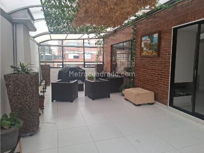 Apartamento de 3 alcobas en venta en Chico Navarra, Bogotá, 131 m² · foto 9 de 20