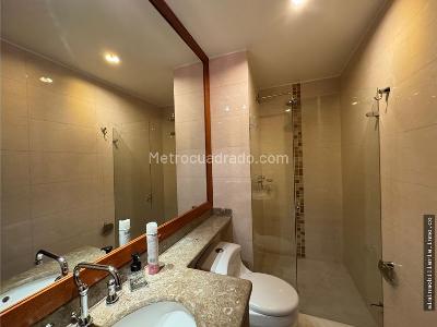 Apartamento en venta en Santa Barbara Central, Bogotá · foto 11 de 20