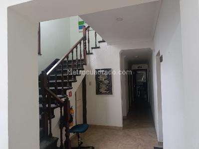 Casa de 5 alcobas en venta en Teusaquillo, Bogotá, 468 m² · foto 8 de 19