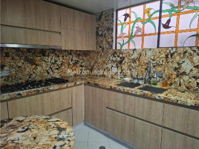 Apartamento de 4 alcobas en venta en San Patricio, Bogotá, 204 m² · foto 3 de 20