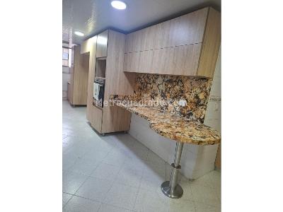 Apartamento de 4 alcobas en venta en San Patricio, Bogotá, 204 m² · foto 5 de 20