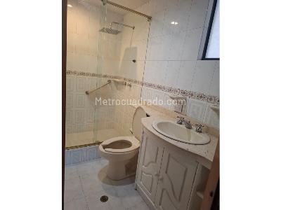Apartamento de 4 alcobas en venta en San Patricio, Bogotá, 204 m² · foto 12 de 20