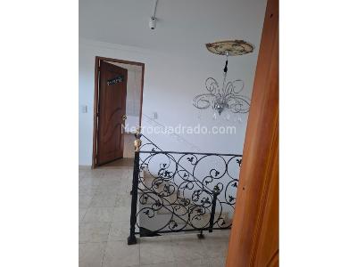 Apartamento de 4 alcobas en venta en San Patricio, Bogotá, 204 m² · foto 18 de 20