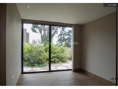 Casa de 3 alcobas en venta en Chico, Bogotá, 435 m² · foto 9 de 20
