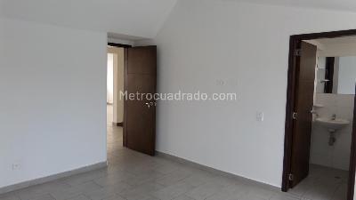 Casa de 4 alcobas en venta en Niza Sur, Bogotá, 418 m² · foto 17 de 20