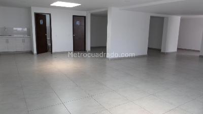 Casa de 4 alcobas en venta en Niza Sur, Bogotá, 418 m² · foto 2 de 20