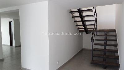 Casa de 4 alcobas en venta en Niza Sur, Bogotá, 418 m² · foto 5 de 20