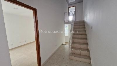 Casa de 5 alcobas en venta en Toberin, Bogotá, 348 m² · foto 10 de 20