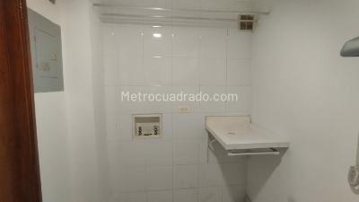 Apartamento de 1 alcoba en arriendo en Los Cedros, Bogotá, 36 m² · foto 8 de 12