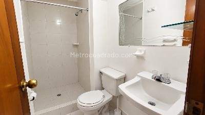 Apartamento de 1 alcoba en arriendo en Los Cedros, Bogotá, 36 m² · foto 9 de 12