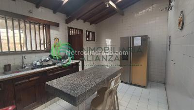 Casa de 4 alcobas en venta en Lagos Del Cacique, Bucaramanga, 300 m² · foto 11 de 20