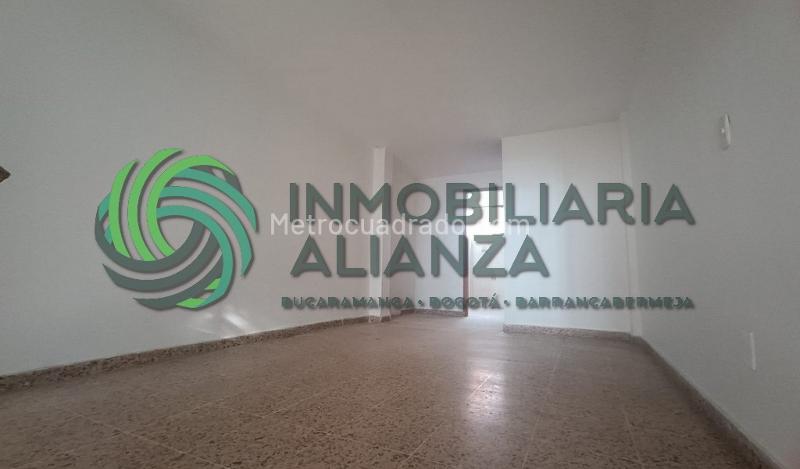 Casa – Bucaramanga, La Floresta, Comuna Cabecera del Llano - Más