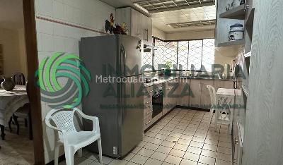 Apartamento de 5 alcobas en venta en Altos De Cabecera, Bucaramanga, 206 m² · foto 10 de 20
