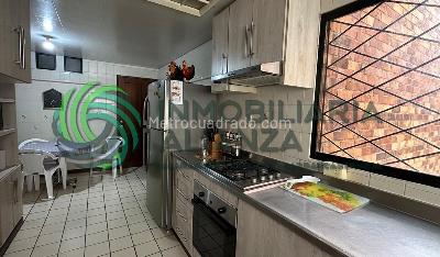 Apartamento de 5 alcobas en venta en Altos De Cabecera, Bucaramanga, 206 m² · foto 12 de 20