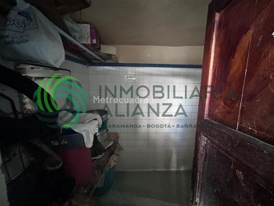 Casa de 5 alcobas en venta en Centro, Bucaramanga, 292 m² · foto 13 de 20