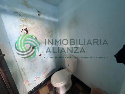 Casa de 5 alcobas en venta en Centro, Bucaramanga, 292 m² · foto 14 de 20